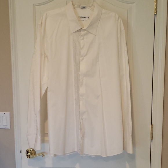 Gorgeous Calvin Klein XXL Men's Button Down Shirt - Picture 3 of 6